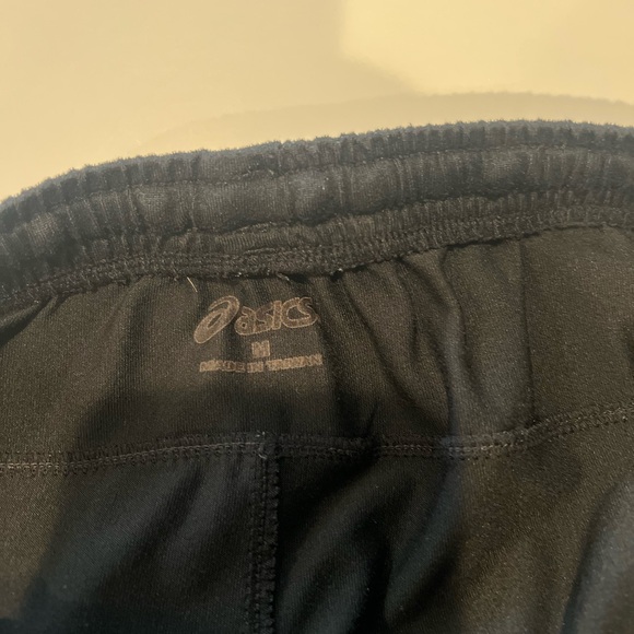 ASICS men’s running pants. Size medium. TWO PAIRS - Picture 7 of 7